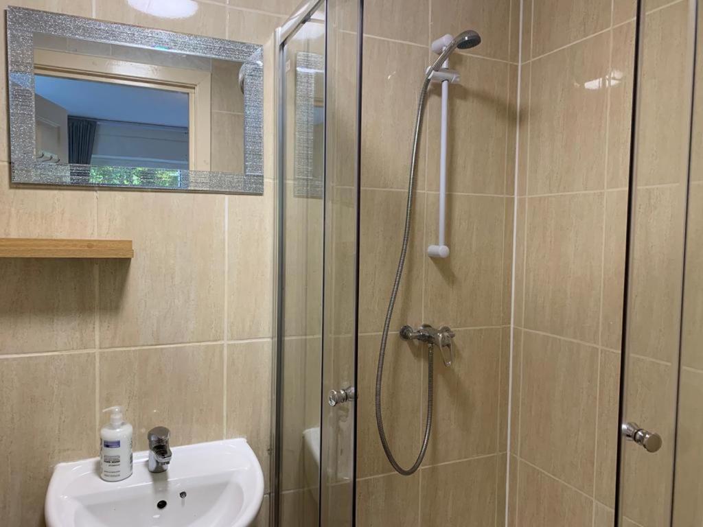 Budget Rooms Inverness Luaran gambar
