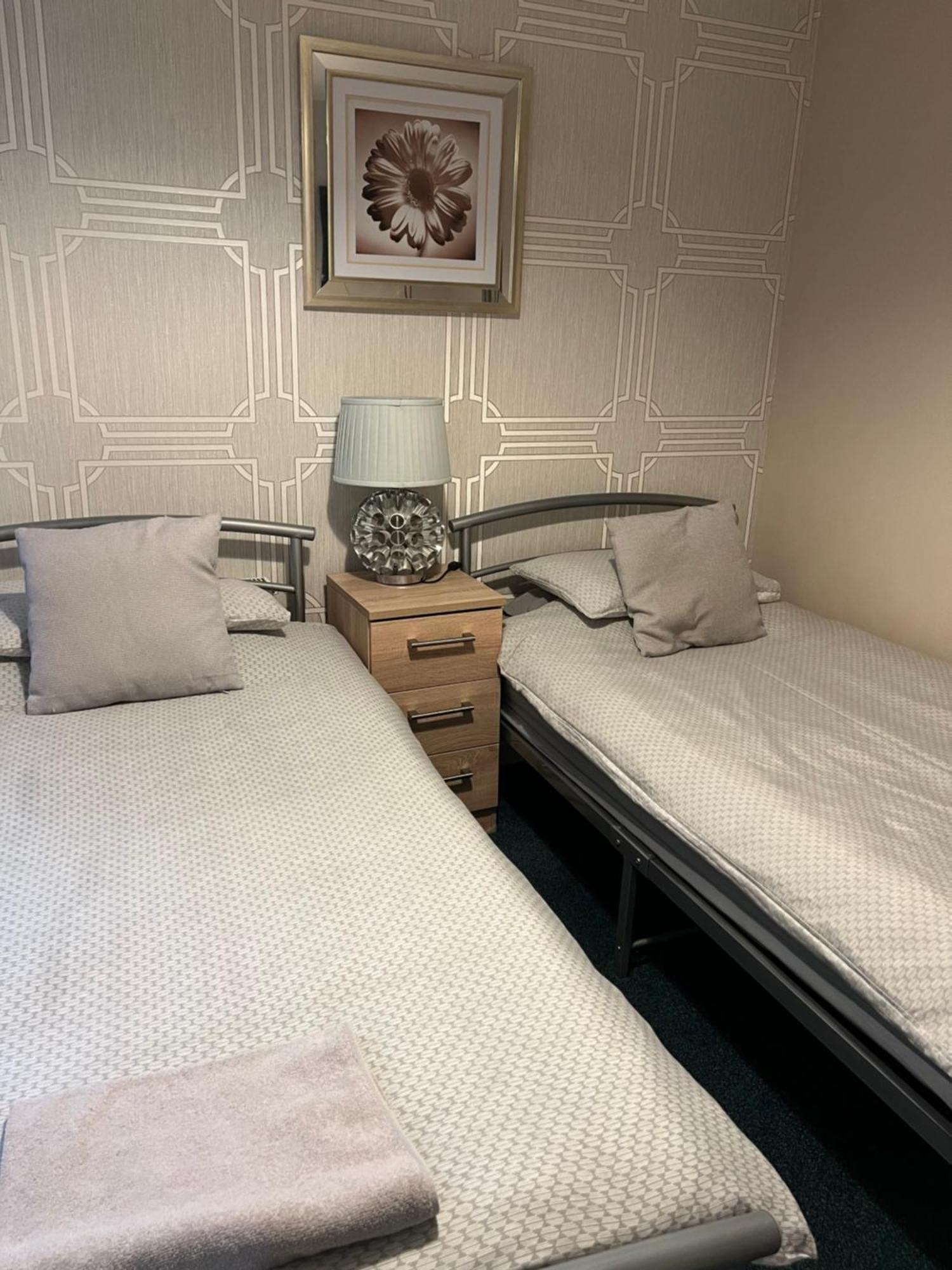 Budget Rooms Inverness Luaran gambar